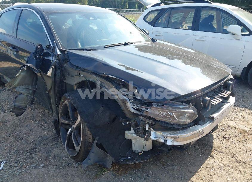 Photo 6 of 2018 Honda Accord SPORT (VIN 1HGCV1F34JA191683)