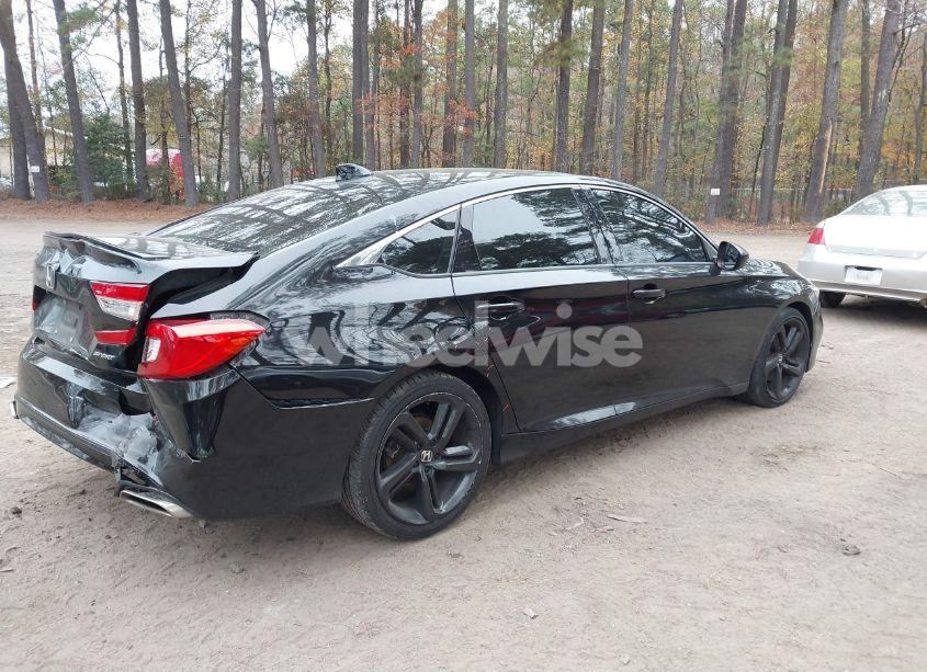 Photo 4 of 2018 Honda Accord SPORT (VIN 1HGCV1F34JA205131)