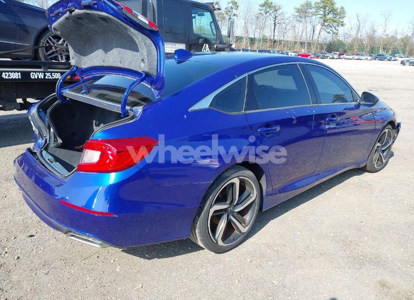 Photo 4 of 2018 Honda Accord SPORT (VIN 1HGCV1F34JA205873)
