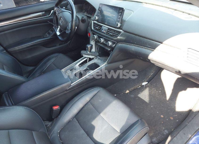 Photo 5 of 2018 Honda Accord SPORT (VIN 1HGCV1F34JA205873)