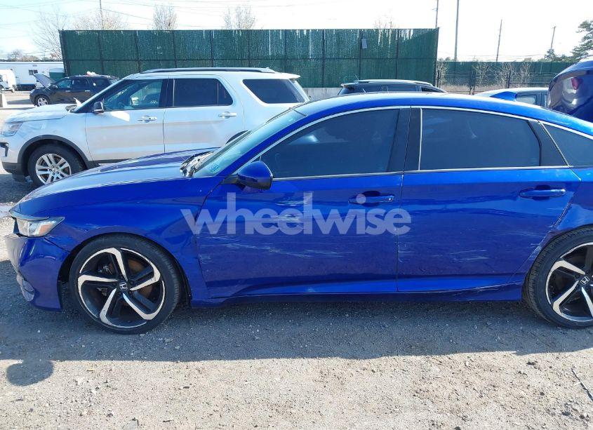 Photo 6 of 2018 Honda Accord SPORT (VIN 1HGCV1F34JA205873)