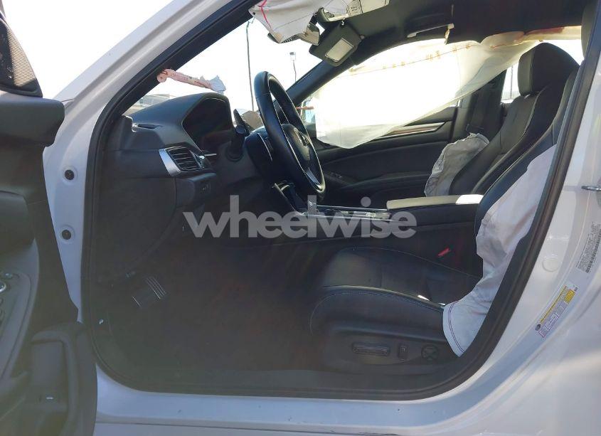 Photo 5 of 2018 Honda Accord SPORT (VIN 1HGCV1F34JA235701)