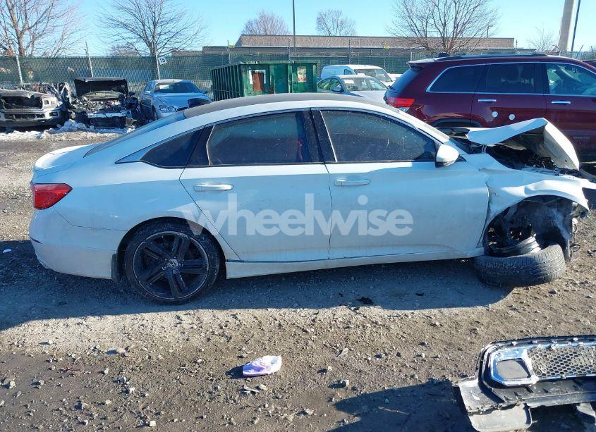 Photo 14 of 2019 Honda Accord SPORT (VIN 1HGCV1F34KA009384)
