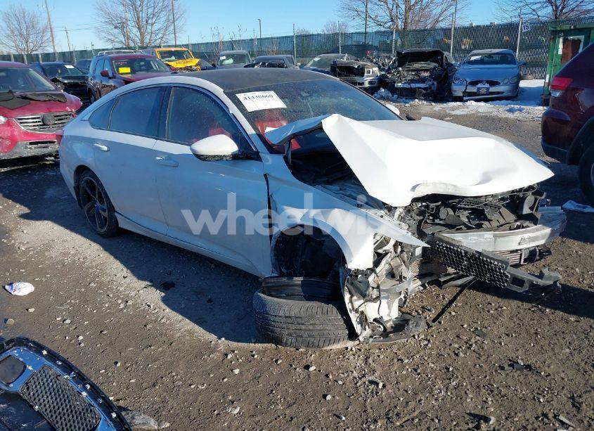 Photo 2 of 2019 Honda Accord SPORT (VIN 1HGCV1F34KA009384)
