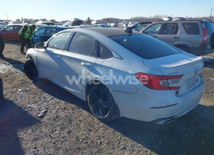 Photo 3 of 2019 Honda Accord SPORT (VIN 1HGCV1F34KA009384)