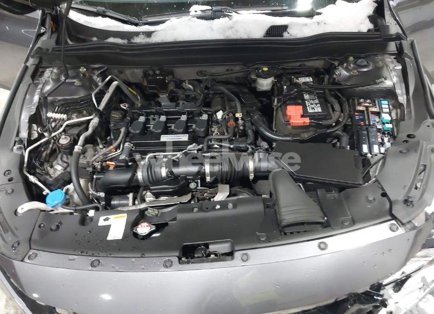 Photo 10 of 2019 Honda Accord SPORT (VIN 1HGCV1F34KA013631)