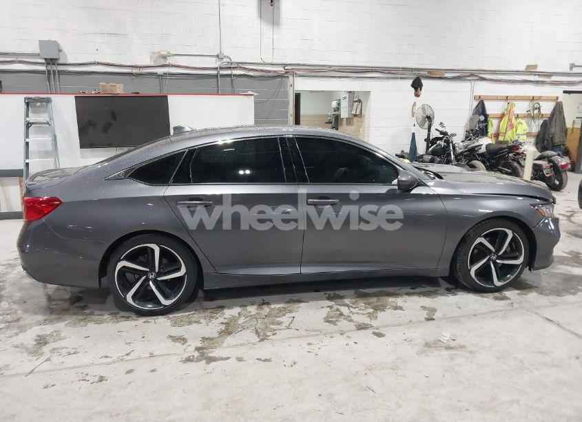 Photo 13 of 2019 Honda Accord SPORT (VIN 1HGCV1F34KA013631)