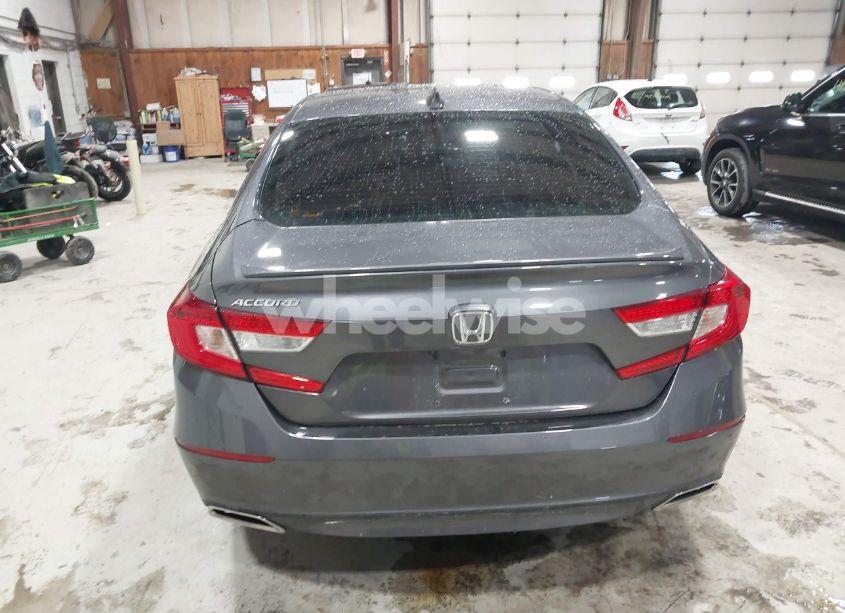 Photo 16 of 2019 Honda Accord SPORT (VIN 1HGCV1F34KA013631)