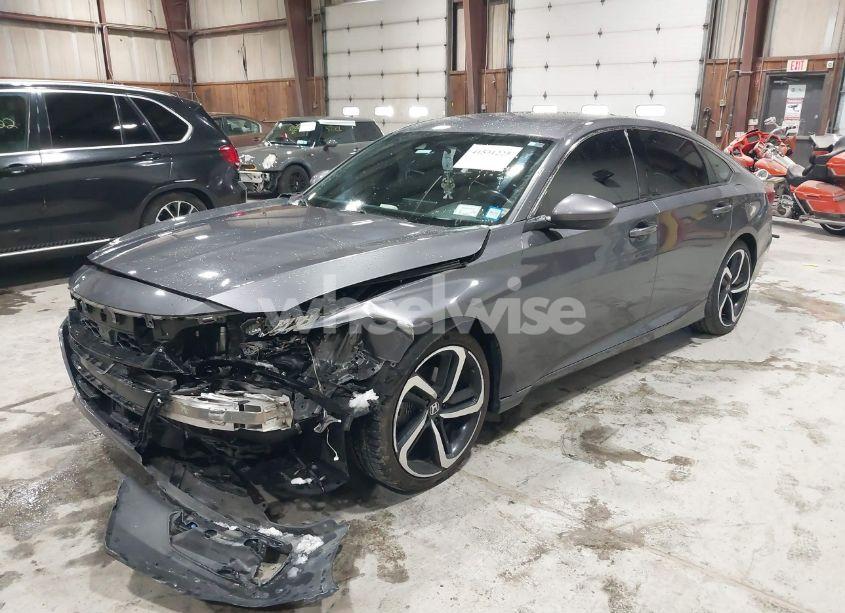 Photo 2 of 2019 Honda Accord SPORT (VIN 1HGCV1F34KA013631)