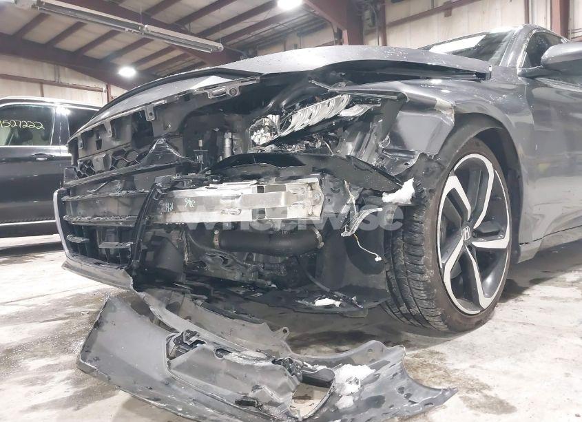 Photo 6 of 2019 Honda Accord SPORT (VIN 1HGCV1F34KA013631)