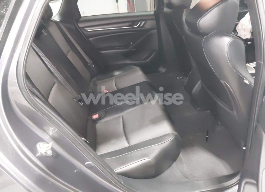 Photo 8 of 2019 Honda Accord SPORT (VIN 1HGCV1F34KA013631)