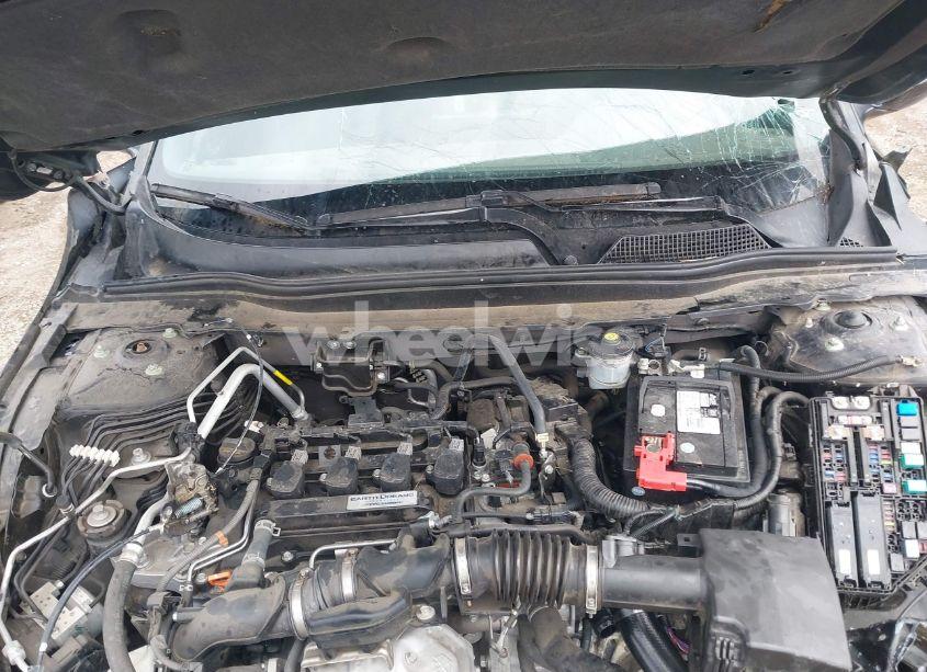 Photo 10 of 2019 Honda Accord SPORT (VIN 1HGCV1F34KA027528)