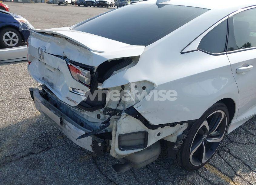 Photo 6 of 2019 Honda Accord SPORT (VIN 1HGCV1F34KA031238)