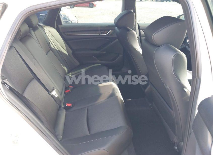 Photo 8 of 2019 Honda Accord SPORT (VIN 1HGCV1F34KA031238)