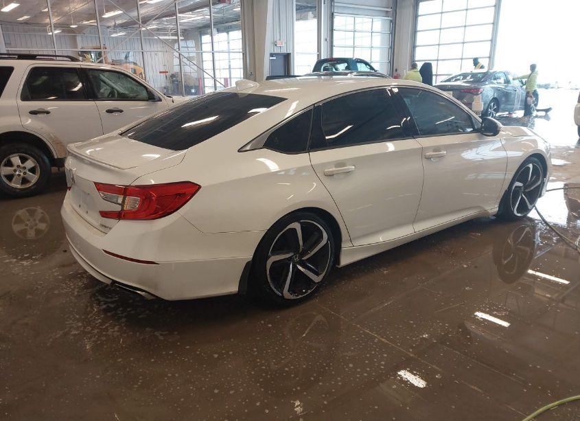 Photo 4 of 2019 Honda Accord SPORT (VIN 1HGCV1F34KA094419)