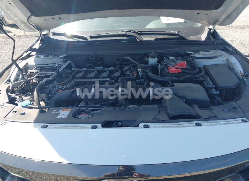 Photo 10 of 2019 Honda Accord SPORT (VIN 1HGCV1F34KA101711)