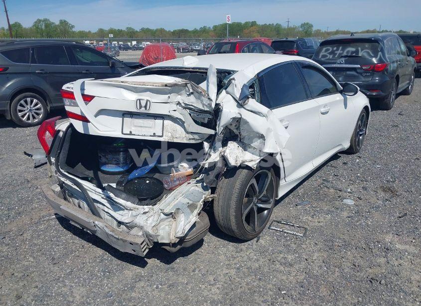 Photo 4 of 2019 Honda Accord SPORT (VIN 1HGCV1F34KA101711)