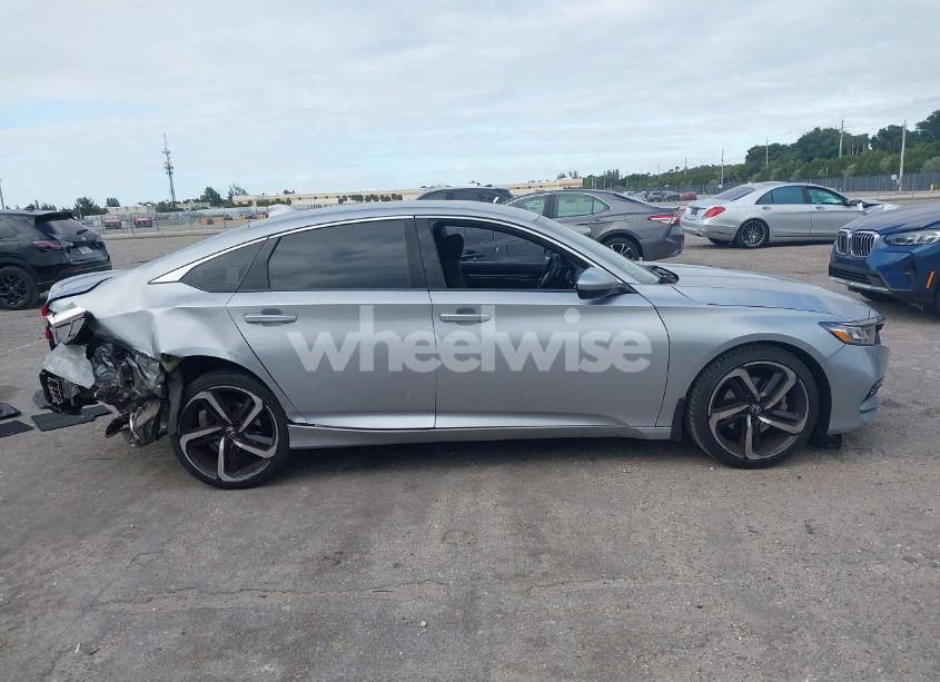 Photo 13 of 2019 Honda Accord SPORT (VIN 1HGCV1F34KA138340)