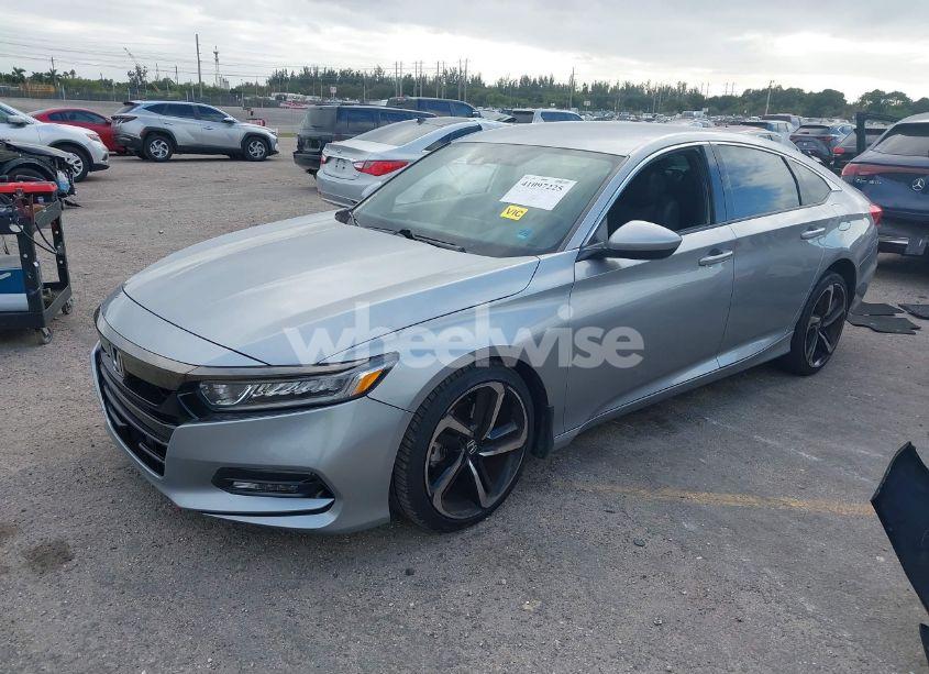Photo 2 of 2019 Honda Accord SPORT (VIN 1HGCV1F34KA138340)
