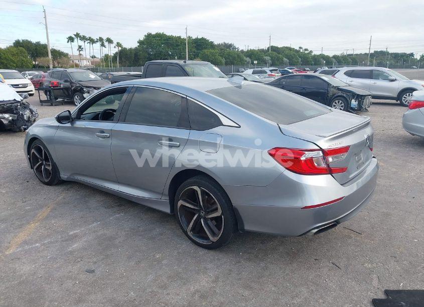 Photo 3 of 2019 Honda Accord SPORT (VIN 1HGCV1F34KA138340)