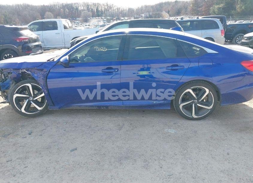 Photo 14 of 2019 Honda Accord SPORT (VIN 1HGCV1F34KA140394)