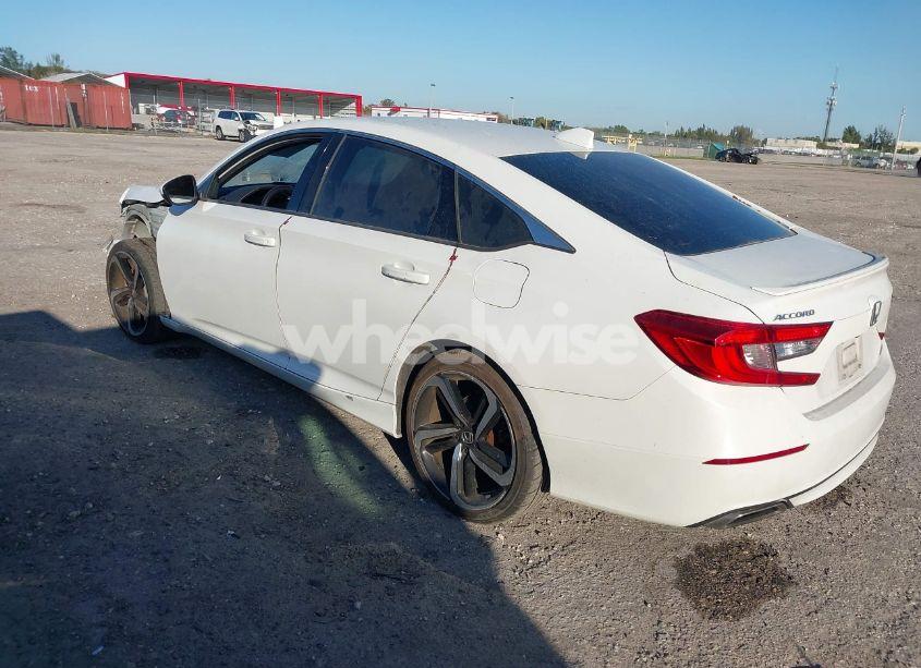 Photo 3 of 2019 Honda Accord SPORT (VIN 1HGCV1F34KA166316)