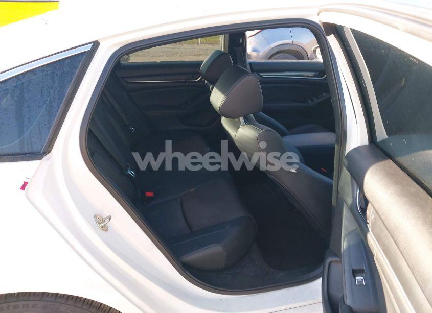 Photo 8 of 2019 Honda Accord SPORT (VIN 1HGCV1F34KA166316)