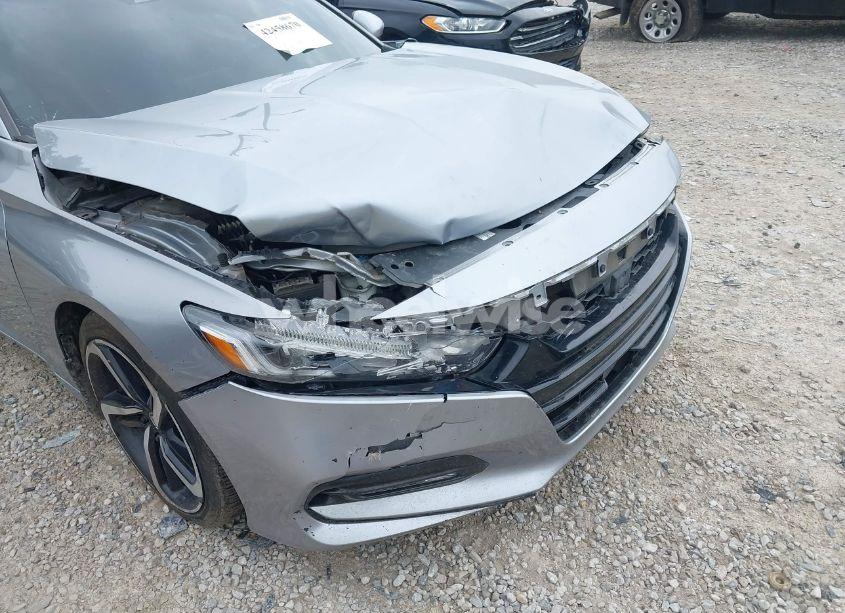 Photo 18 of 2019 Honda Accord SPORT (VIN 1HGCV1F34KA177526)