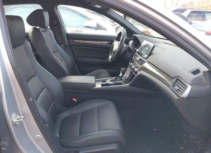 Photo 5 of 2020 Honda Accord SPORT (VIN 1HGCV1F34LA023481)