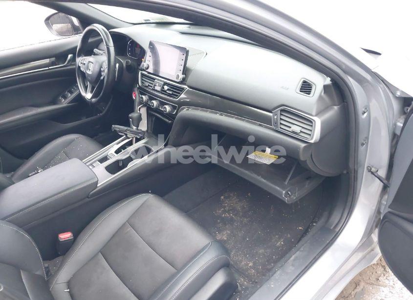 Photo 5 of 2020 Honda Accord SPORT (VIN 1HGCV1F34LA087875)