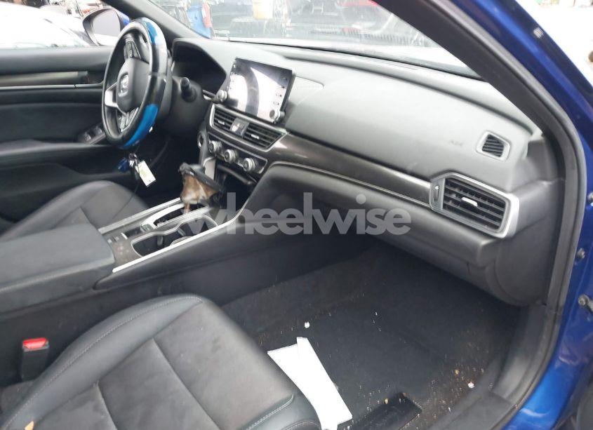 Photo 5 of 2020 Honda Accord SPORT (VIN 1HGCV1F34LA106490)