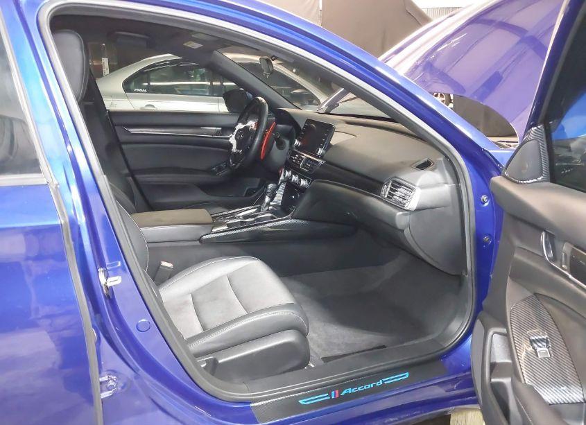Photo 5 of 2020 Honda Accord SPORT (VIN 1HGCV1F34LA125833)