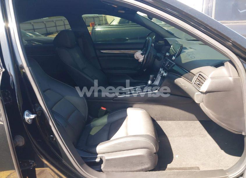 Photo 5 of 2021 Honda Accord SPORT (VIN 1HGCV1F34MA066400)