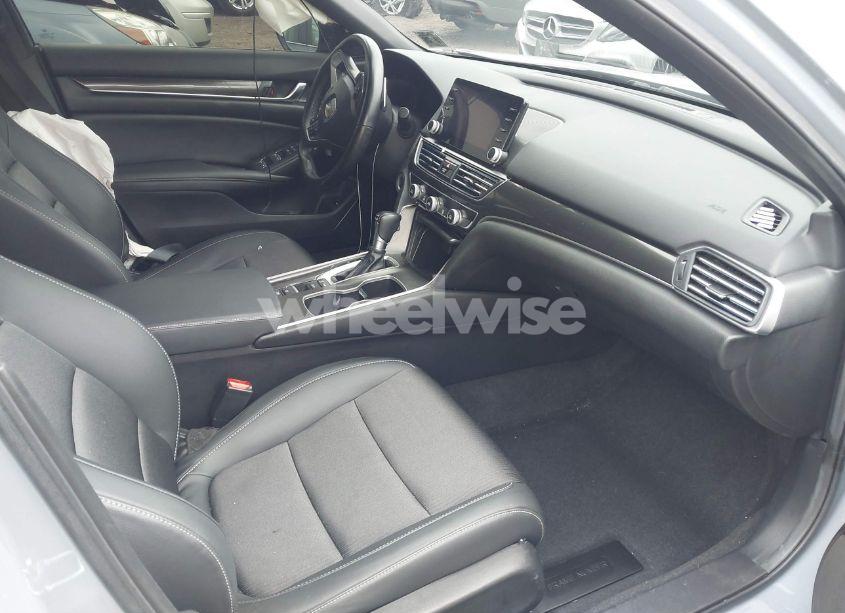 Photo 5 of 2021 Honda Accord SPORT (VIN 1HGCV1F34MA099963)