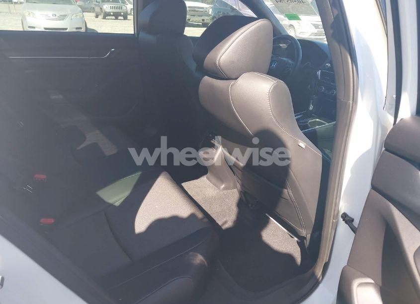 Photo 8 of 2022 Honda Accord SPORT (VIN 1HGCV1F34NA001922)