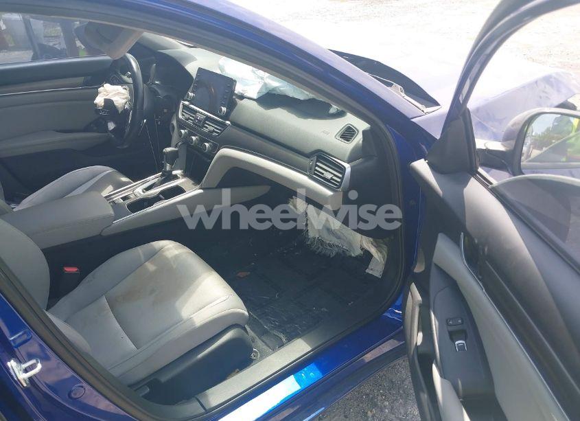 Photo 5 of 2022 Honda Accord SPORT (VIN 1HGCV1F34NA019319)