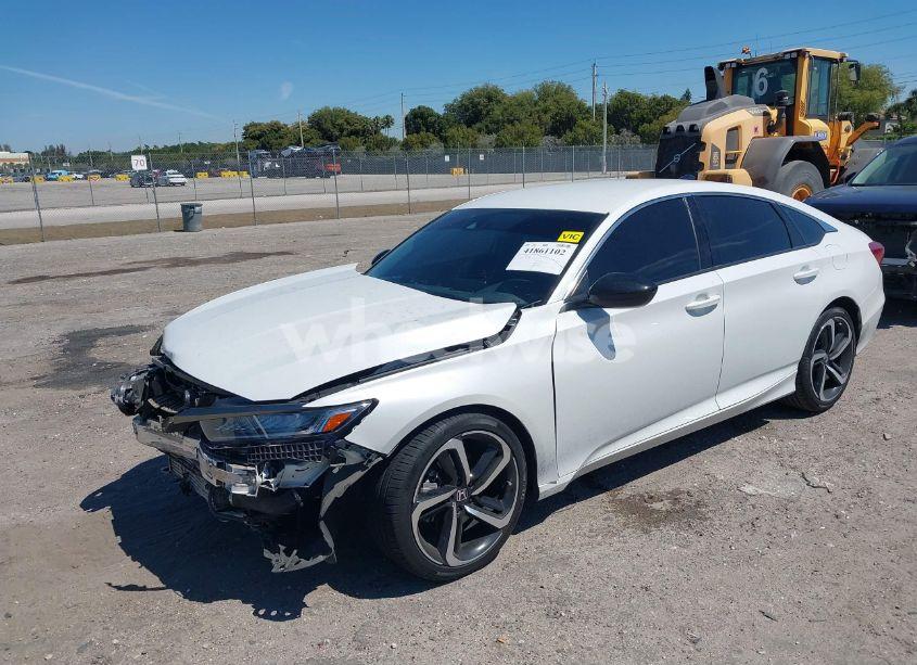 Photo 2 of 2022 Honda Accord SPORT (VIN 1HGCV1F34NA067743)