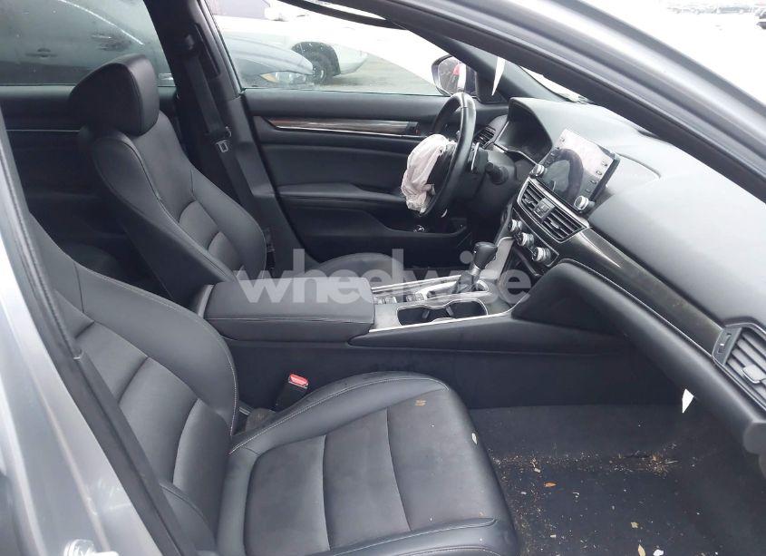 Photo 5 of 2022 Honda Accord SPORT (VIN 1HGCV1F34NA086776)