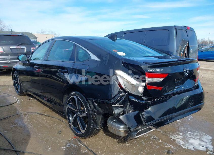 Photo 3 of 2018 Honda Accord SPORT (VIN 1HGCV1F35JA048225)