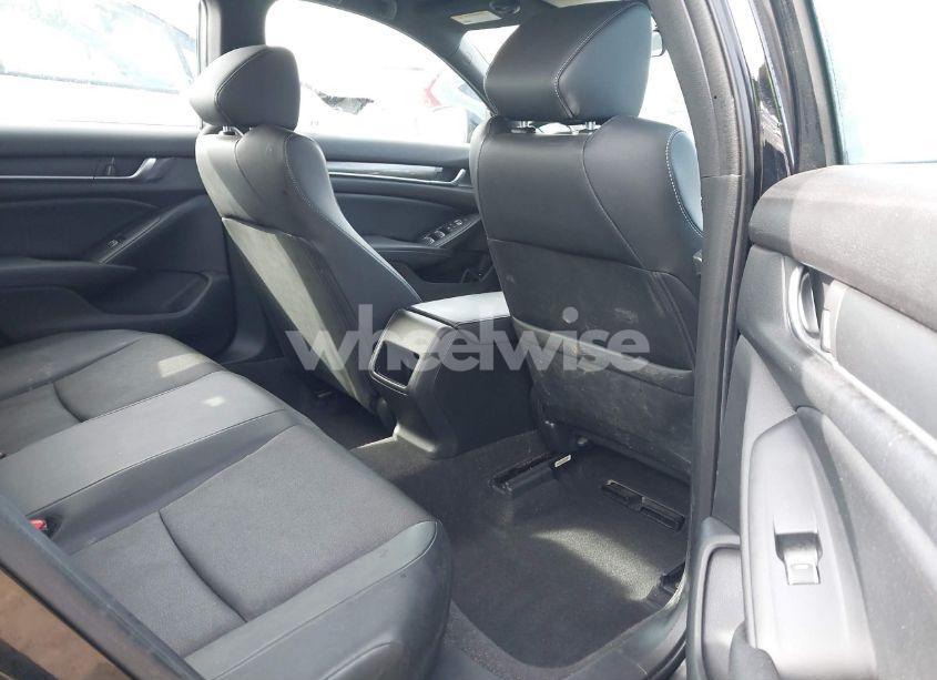 Photo 8 of 2018 Honda Accord SPORT (VIN 1HGCV1F35JA048225)