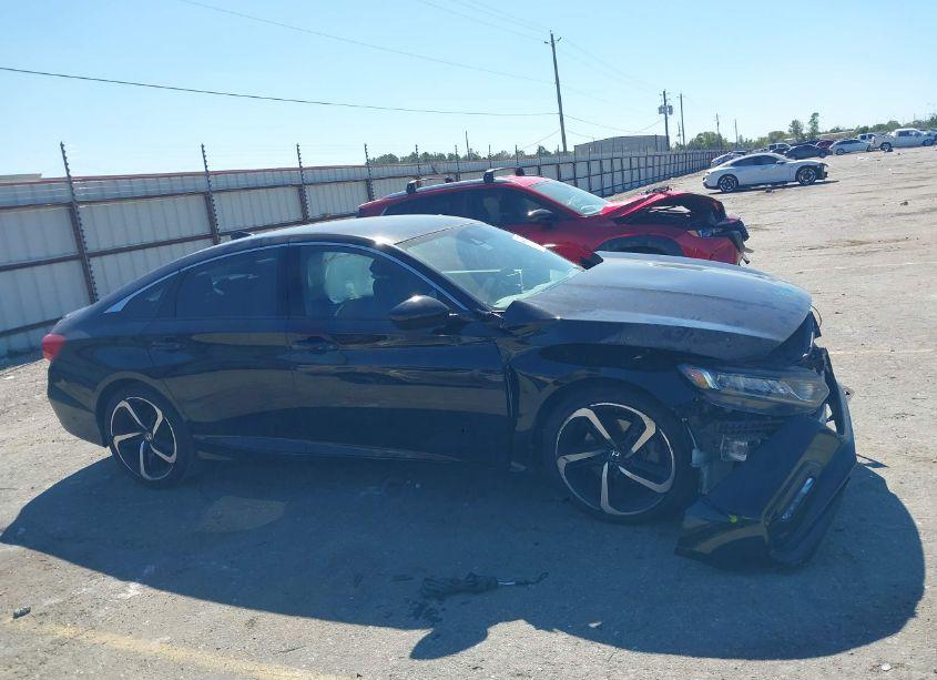 Photo 14 of 2018 Honda Accord SPORT (VIN 1HGCV1F35JA059337)