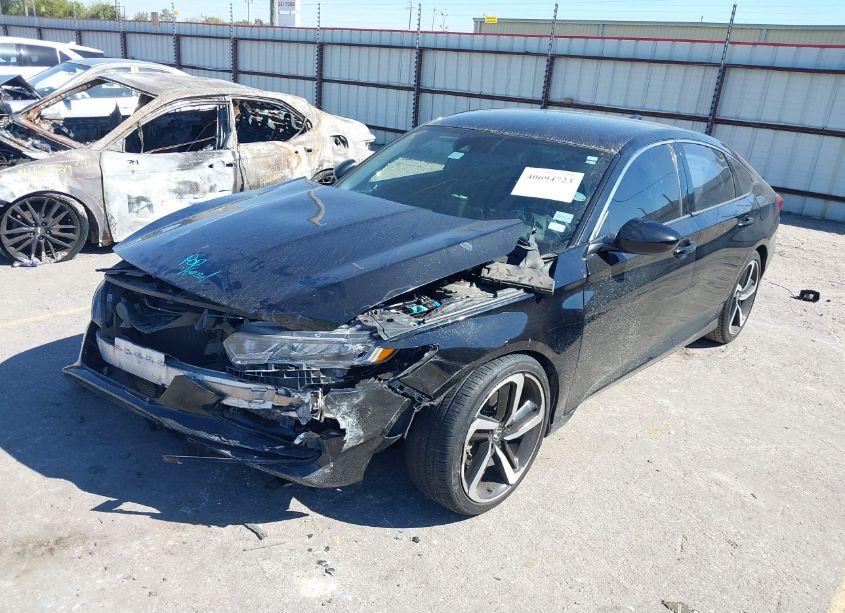 Photo 2 of 2018 Honda Accord SPORT (VIN 1HGCV1F35JA059337)