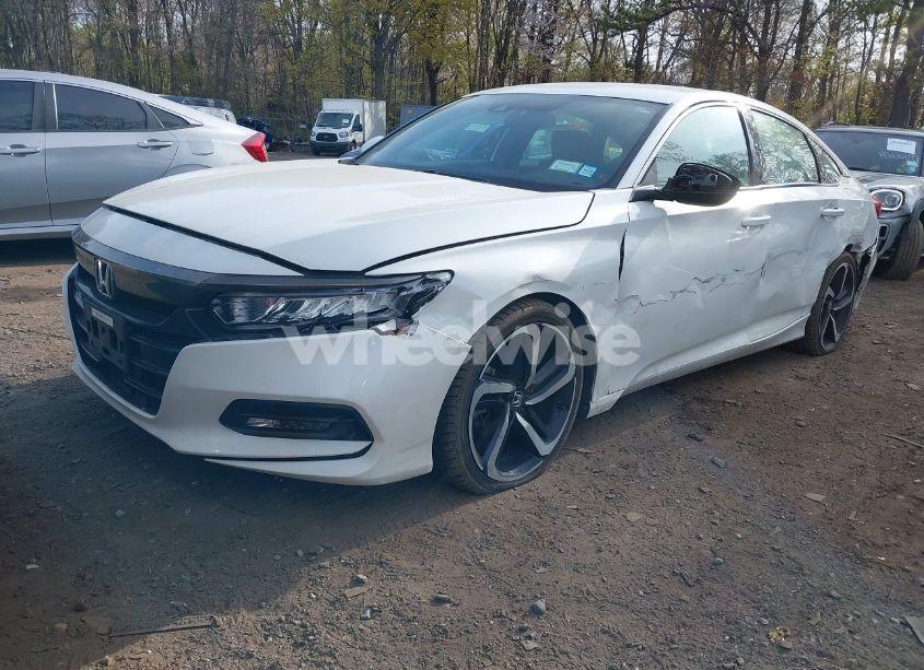 Photo 6 of 2018 Honda Accord SPORT (VIN 1HGCV1F35JA102543)