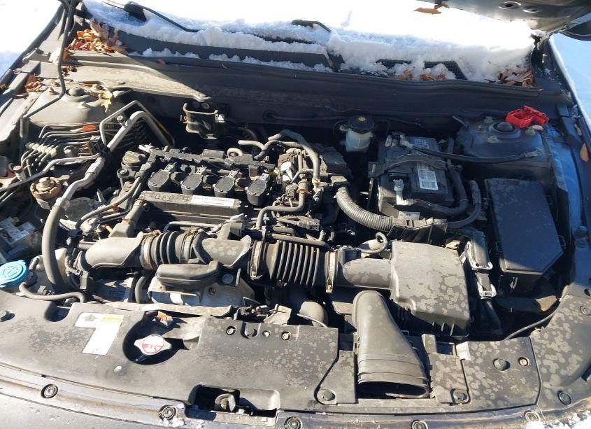 Photo 10 of 2018 Honda Accord SPORT (VIN 1HGCV1F35JA132500)