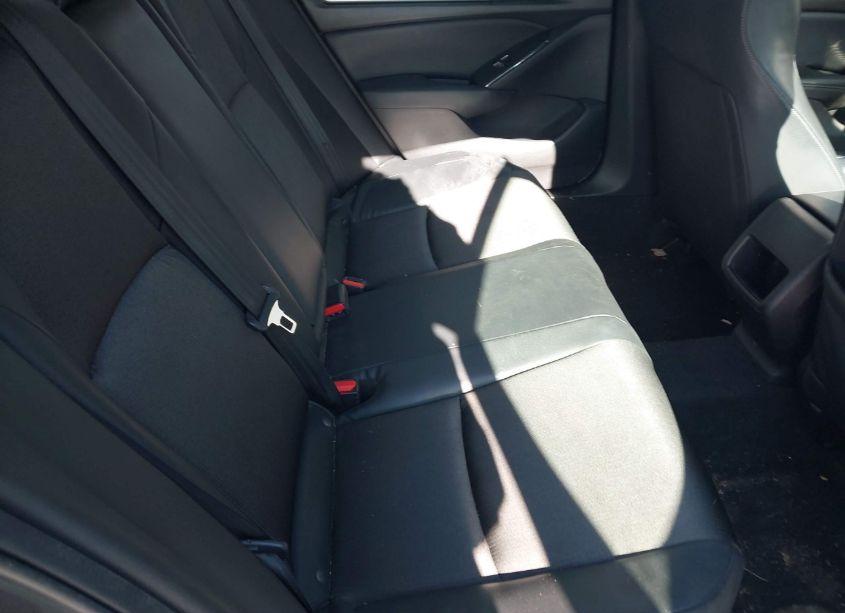 Photo 8 of 2018 Honda Accord SPORT (VIN 1HGCV1F35JA132500)