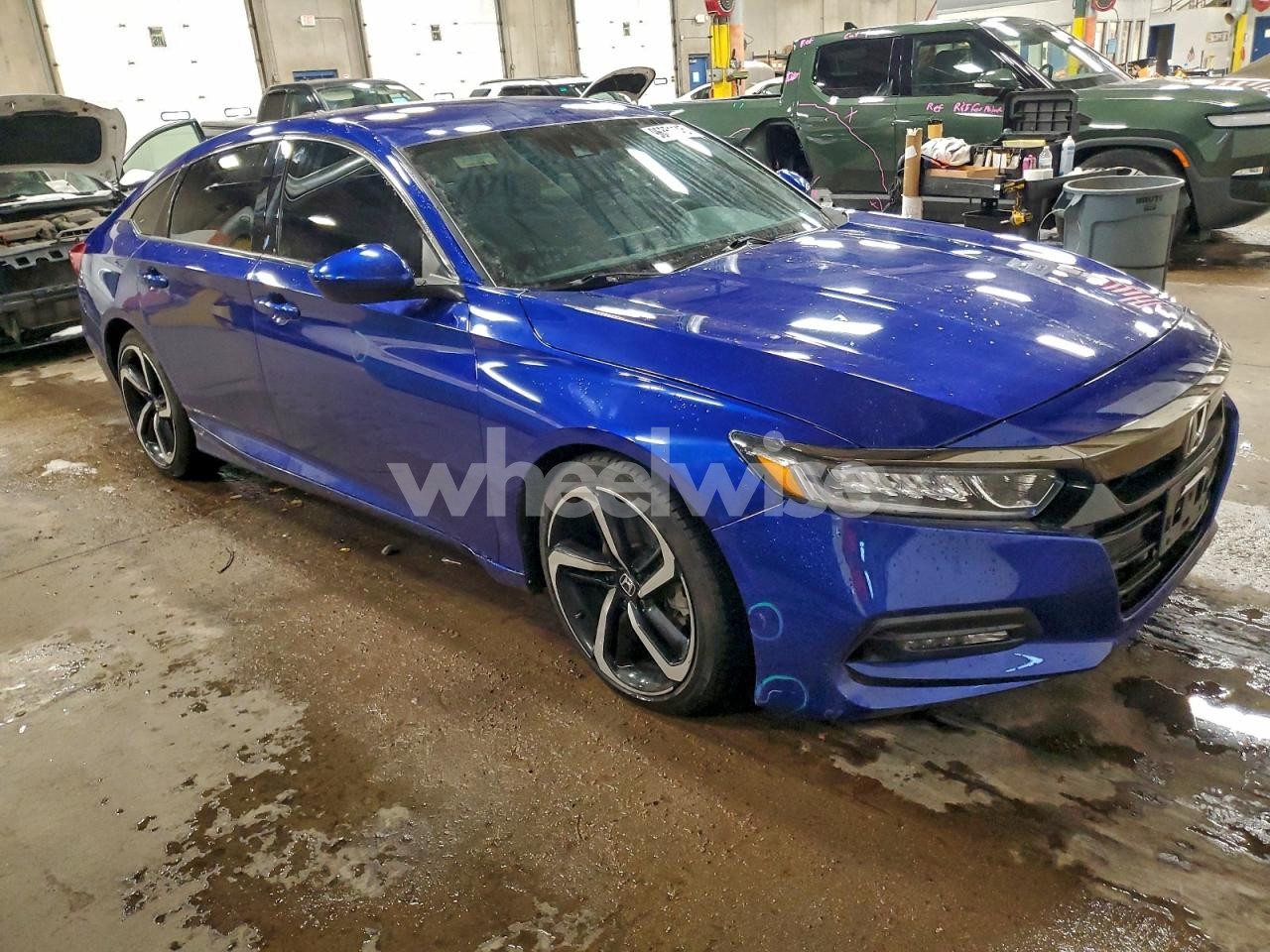 Photo 4 of 2018 HONDA ACCORD SPORT (VIN 1HGCV1F35JA157624)
