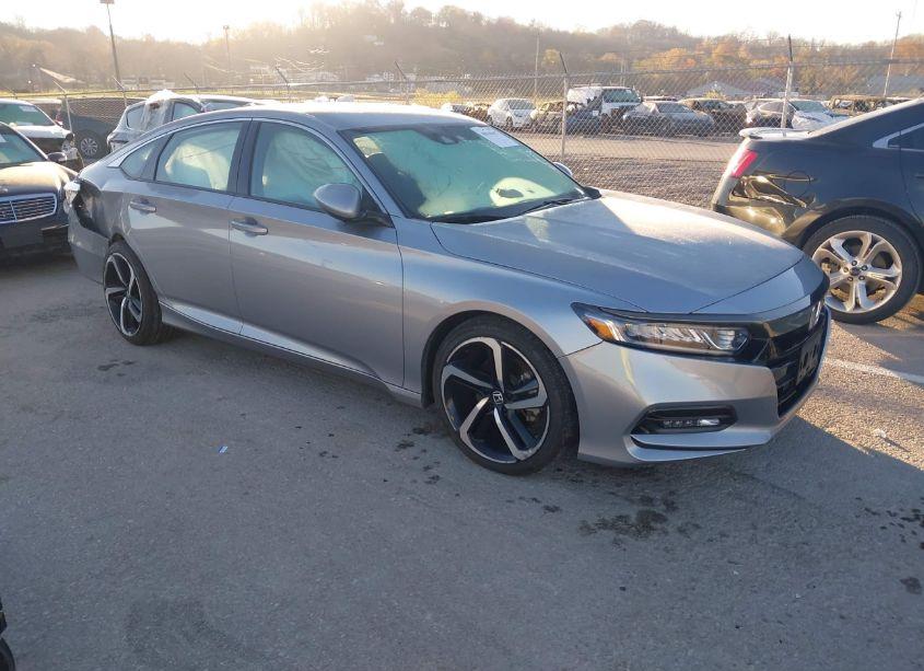 2018 Honda Accord SPORT (VIN 1HGCV1F35JA158952) main photo