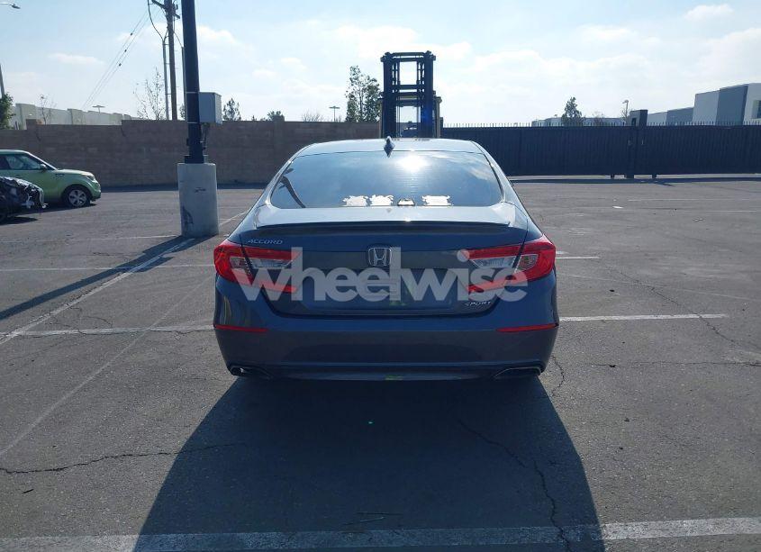 Photo 17 of 2018 Honda Accord SPORT (VIN 1HGCV1F35JA162936)