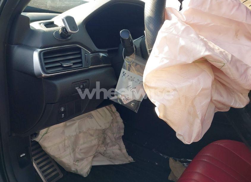 Photo 18 of 2018 Honda Accord SPORT (VIN 1HGCV1F35JA162936)