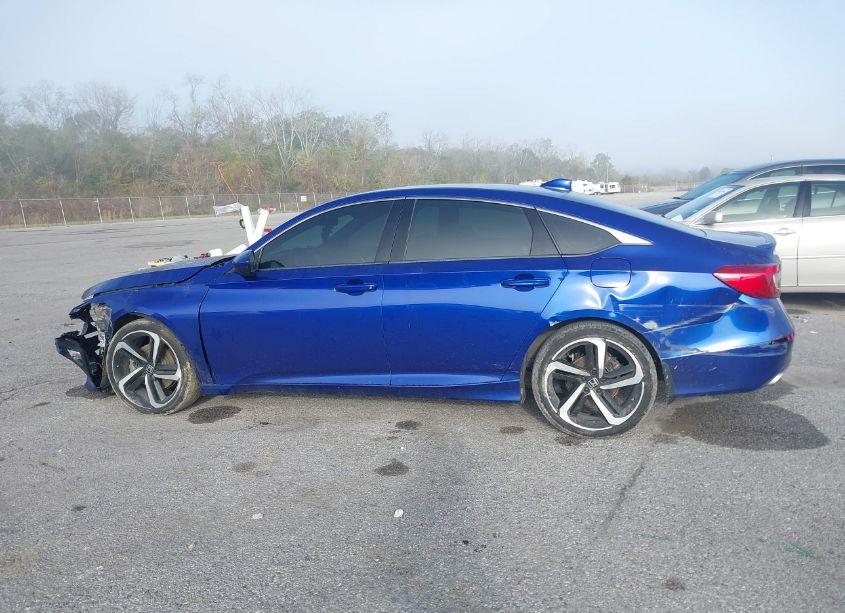 Photo 14 of 2018 Honda Accord SPORT (VIN 1HGCV1F35JA193698)